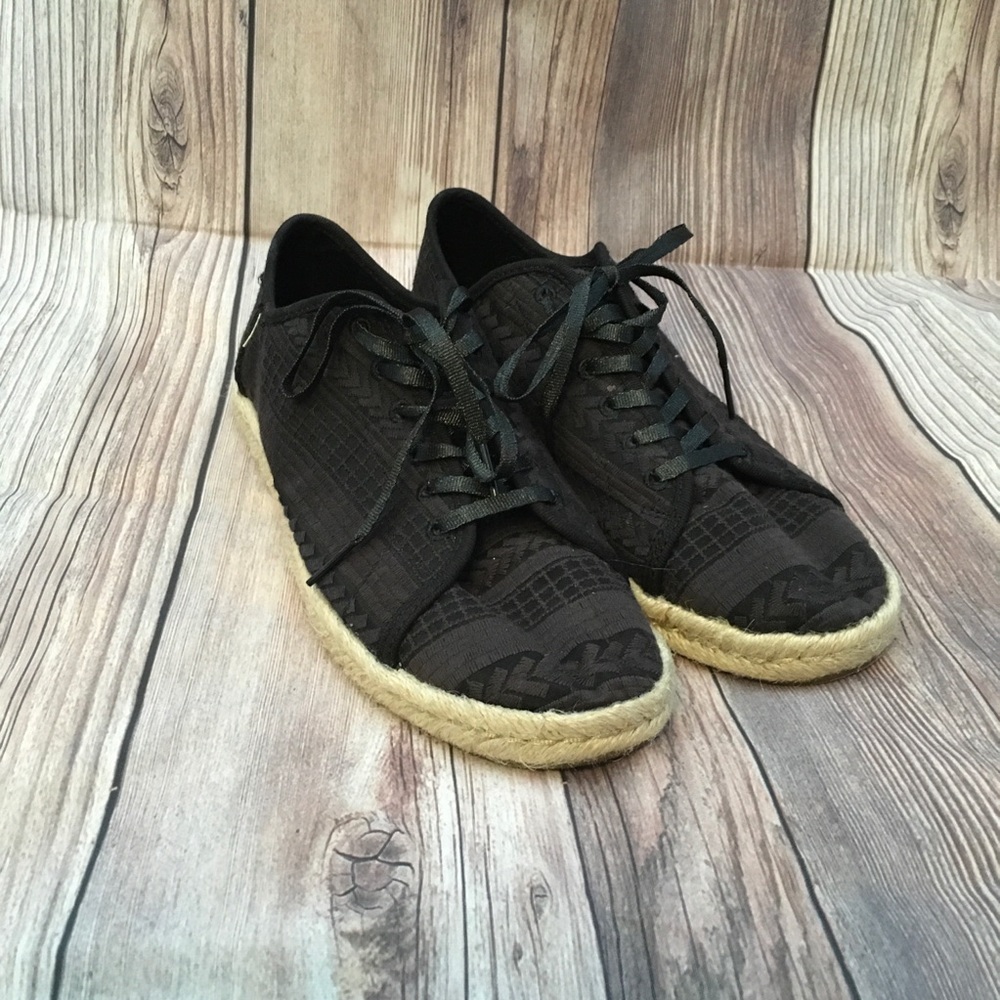 - Lena embroidery lace up shoes toms 7.5
